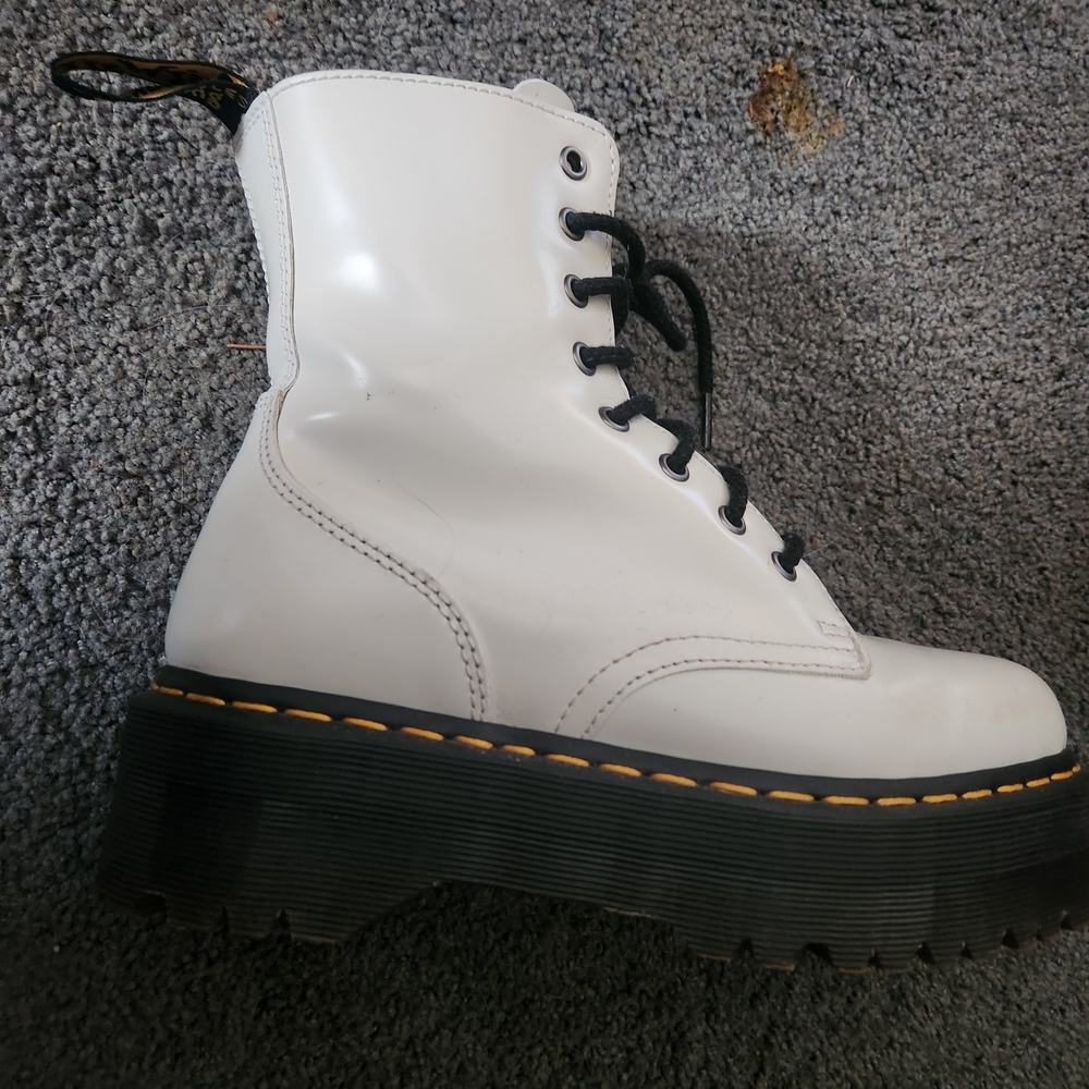Dr. Martens White Leather Platform Lace-Up Boots with Black Laces - Picture 4 of 9